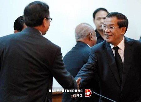 Rey Camboyano está determinado a solucionar la crisis política en el país - ảnh 1