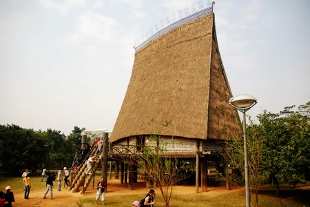 Museo de Etnología, un espacio cultural típicamente vietnamita - ảnh 3