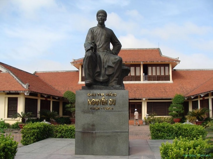 UNESCO honra a gran poeta vietnamita, Nguyen Du - ảnh 1