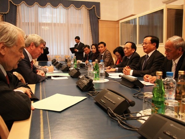 Hanoi impulsa cooperación con 4 capitales europeas - ảnh 1