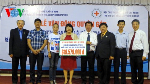 Ciudad Ho Chi Minh apoya a víctimas filipinas de Haiyan - ảnh 1