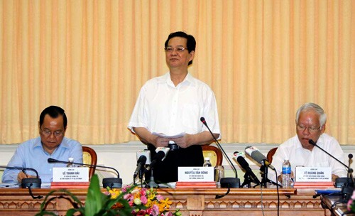 Premier orienta el desarrollo socioeconómico de Ciudad Ho Chi Minh - ảnh 1