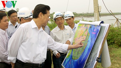 Primer ministro supervisa situación socioeconómica en provincia de Tra Vinh - ảnh 1