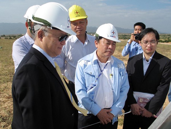 Director general de AIEA recorre Ninh Thuan sitio de futura planta nuclear - ảnh 1
