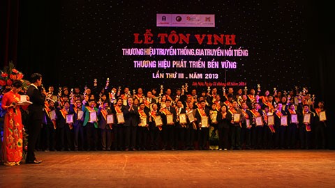 Honran a 200 marcas comerciales tradicionales vietnamitas notables en 2013 - ảnh 1
