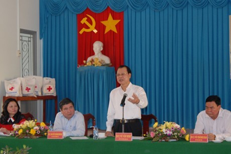 Visita vicepresidente Vu Van Ninh a provincia sureña Ben Tre - ảnh 1
