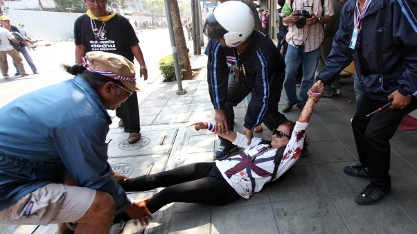 Investigan en Tailandia autoría de granada lanzada contra manifestantes - ảnh 1