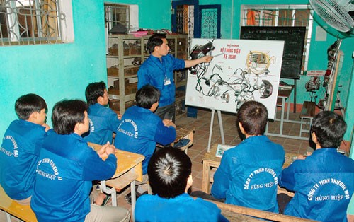 Garantizar bienestar social, tarea trascendental de Vietnam en 2014 - ảnh 1