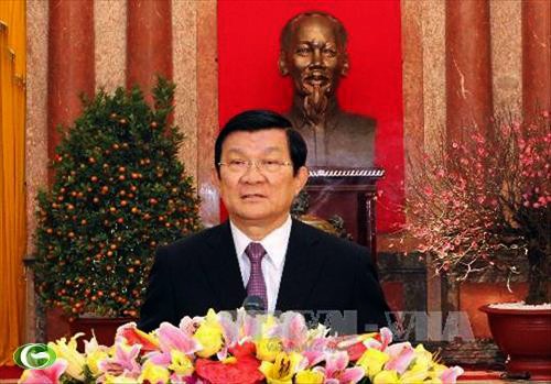 Presidente Truong Tan Sang felicita a sectores populares en Ciudad Ho Chi Minh - ảnh 1