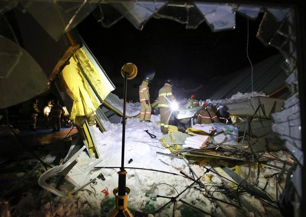 Aumentan víctimas mortales de derrumbe en Corea del Sur - ảnh 1