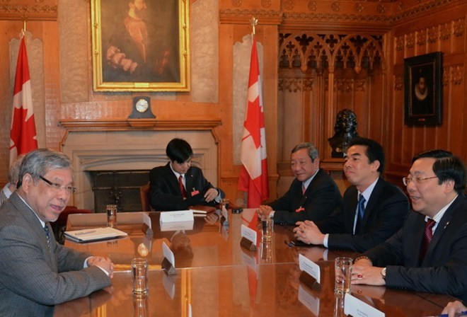 Compatriotas vietnamitas en Canadá contribuyen a consolidar los nexos bilaterales - ảnh 1
