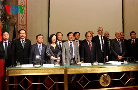 Se presenta el Grupo de diputados de amistad Italia-Vietnam - ảnh 1