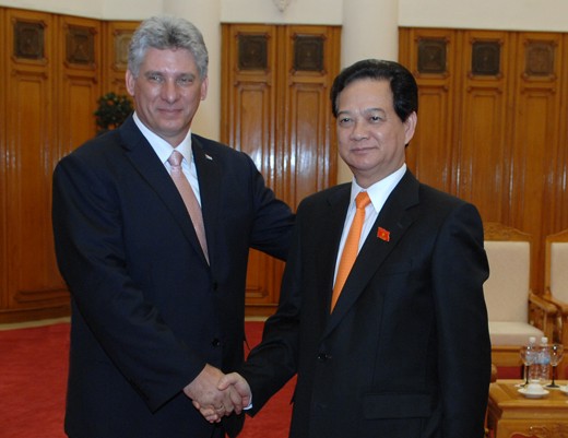 Consolidar tradicionales relaciones especiales Vietnam- Cuba   - ảnh 2