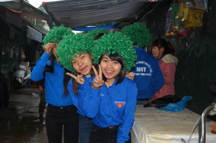 Actividades por la “Hora del Planeta 2014” en Vietnam - ảnh 1