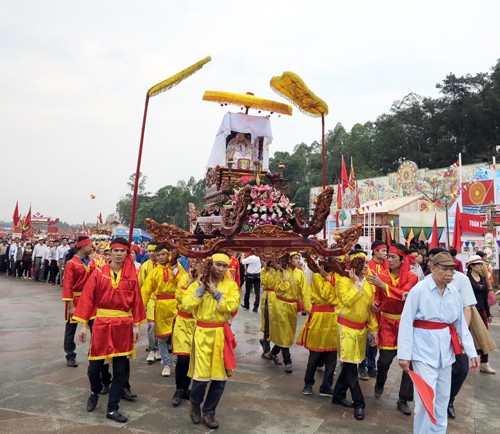 Festival del Templo de los Reyes Hung contribuye a consolidar unidad nacional - ảnh 2