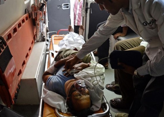 Numerosos funcionarios indios padecen atentados mortales - ảnh 1