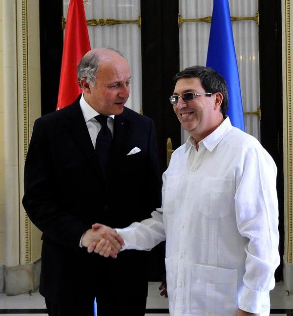 Relanzan relaciones Cuba y Francia - ảnh 1