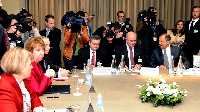 Conferencia de cuatro partes acuerda medidas para sacar a Ucrania de la crisis - ảnh 1