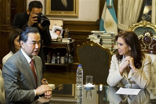 China y Argentina acuerdan profundizar lazos bilaterales - ảnh 1
