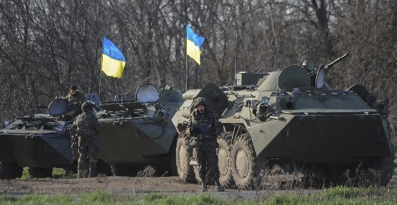 Ucrania anuncia ampliar operación antiterrorista en el Este del país - ảnh 1