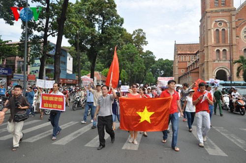 Instituciones vietnamitas piden retiro inmediato de la plataforma petrolera china - ảnh 2