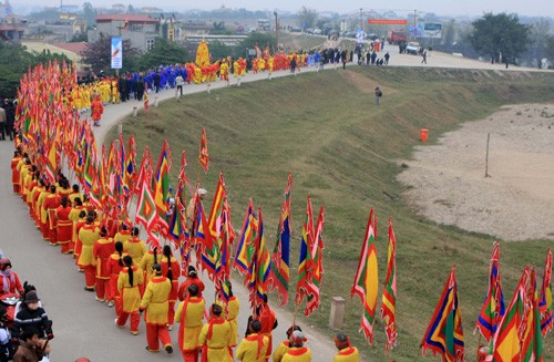 Fiesta Giong representa espíritu luchador y aspiración a la paz de los vietnamitas - ảnh 4