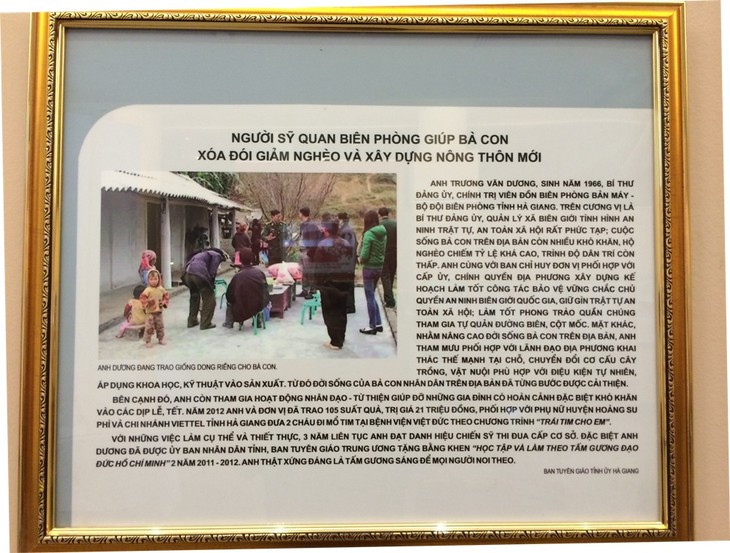 Exposición “Ejemplos sencillos pero nobles” – jóvenes cumplen enseñanzas del presidente Ho Chi Minh - ảnh 2