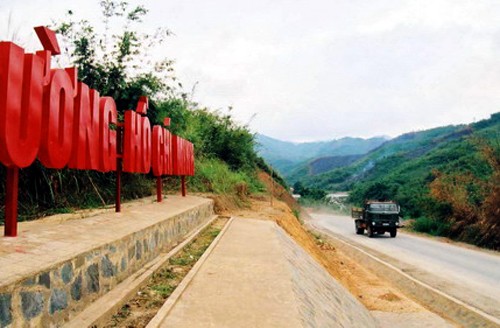 Ruta Truong Son- Ho Chi Minh aporta a la reunificación y desarrollo de Vietnam - ảnh 1