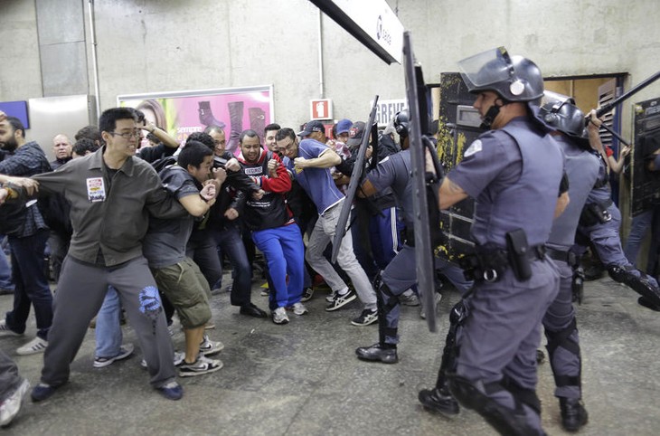 Dilma Rousseff: La huelga de metro de Sao Paulo amenaza Copa Mundial 2014 - ảnh 1