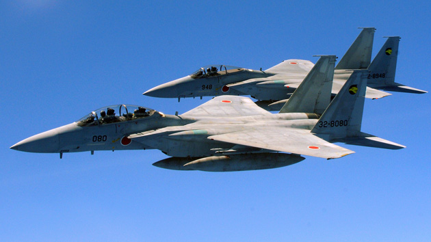 Japón protesta por la aproximación de cazas chinos a sus aviones militares - ảnh 1