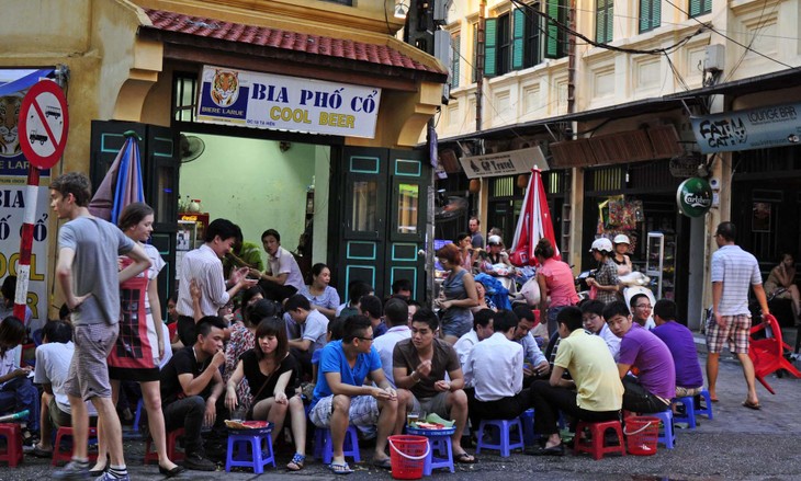 Ta Hien – “calle extranjera” de Hanoi - ảnh 1