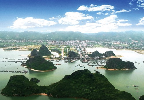 Quang Ninh mejora el entorno comercial para captar una mayor inversión  - ảnh 1