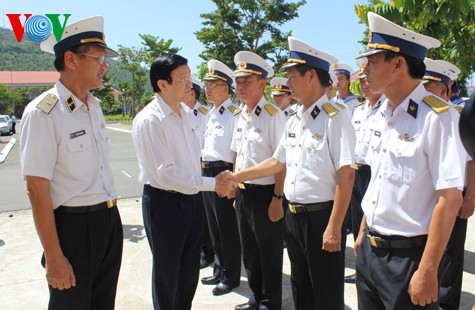 Presidente vietnamita elogia valentía de pescadores y soldados marítimos nacionales - ảnh 2