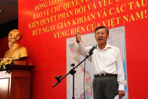 Comunidad vietnamita en ultramar sigue con el rechazo a la infracción china en Mar Oriental  - ảnh 3