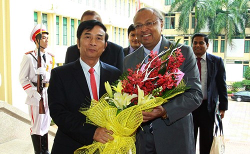Vietnam refuerza cooperación con Sri Lanka en seguridad - ảnh 1