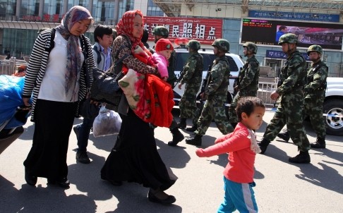 Decenas de muertos en atentado en la zona china de Xinjiang - ảnh 1