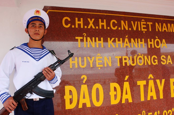 Vietnam continúa conmemorando primera victoria naval  - ảnh 1