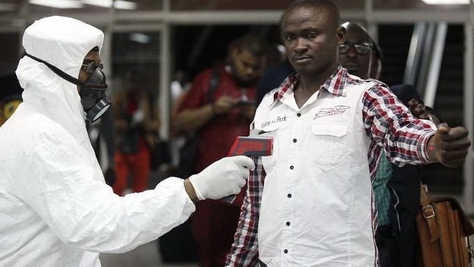 Países y organizaciones aúnan esfuerzos para frenar el ébola - ảnh 1