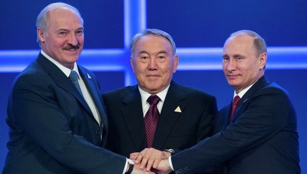 Líderes ruso, bielorruso y kazajo buscan prevenir reexportaciones ilegales de alimentos - ảnh 1