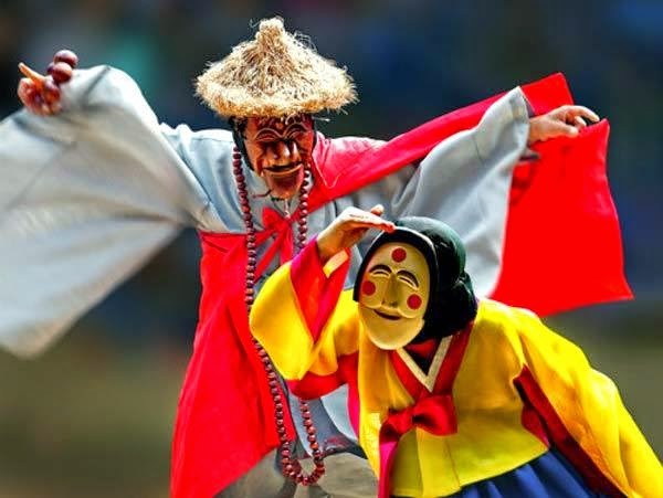 Acoge Hanoi Semana de la cultura tradicional de Corea del Sur - ảnh 1