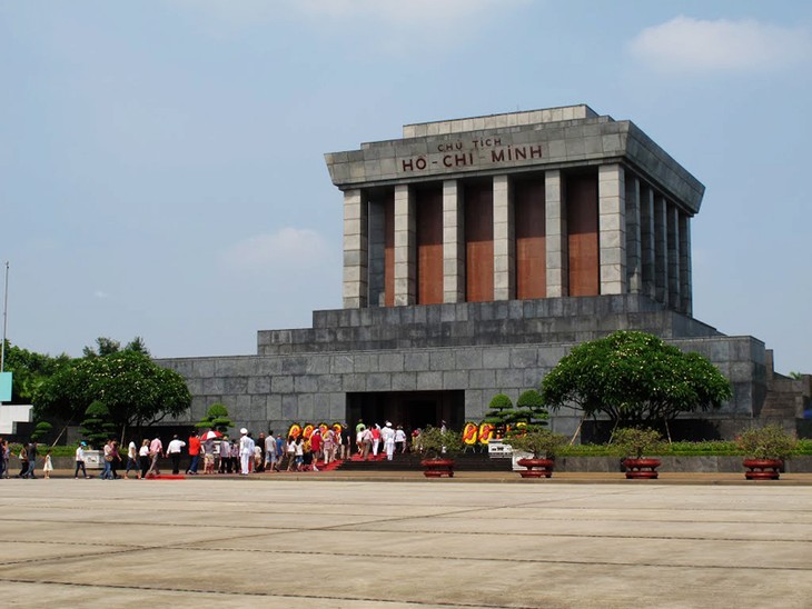 Histórica Plaza de Ba Dinh en el Día de Independencia - ảnh 2