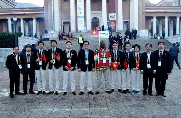 Celebra Vietnam 40 años de participación en Olimpiadas Internacionales de Matemáticas - ảnh 1