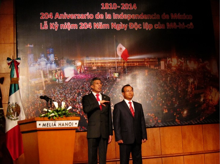 Aniversario 204 de Independencia de México en Vietnam – reiterada amistad tradicional - ảnh 1