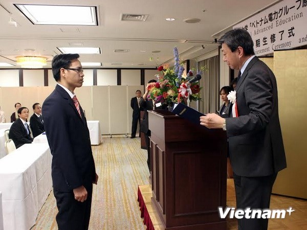 Concluye primer curso de capacitación de energía nuclear para vietnamitas en Japón - ảnh 1