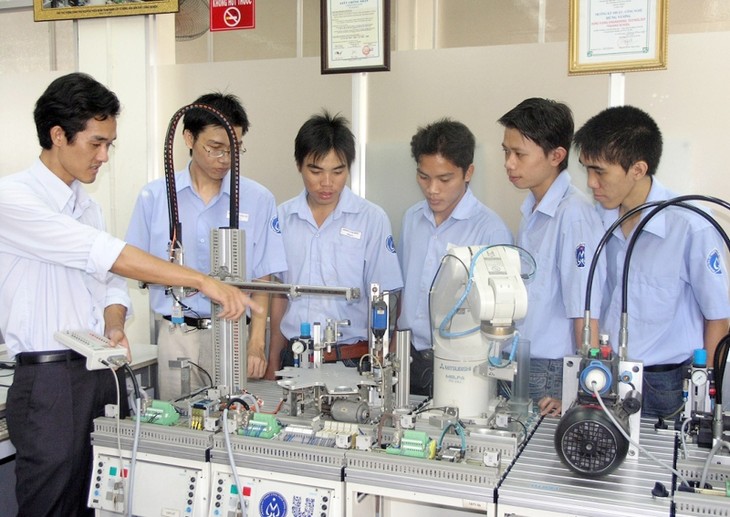Mayores oportunidades laborales para juventud vietnamita - ảnh 2