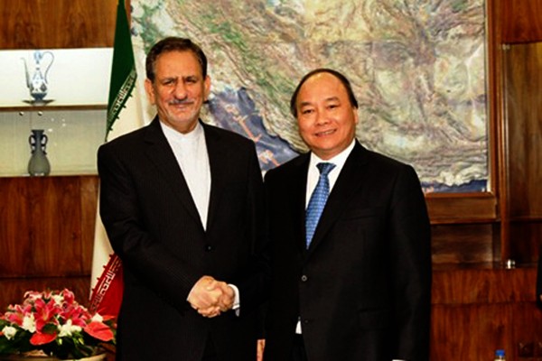 Viceprimer ministro Nguyen Xuan Phuc visita Irán - ảnh 1