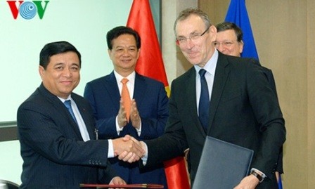 Finaliza gira europea del primer ministro vietnamita  - ảnh 2