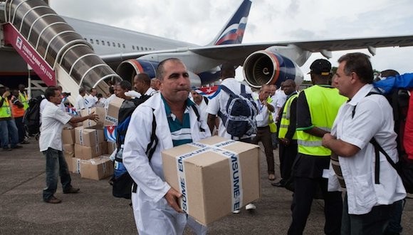 Expresa Estados Unidos disposición de colaborar con Cuba contra ébola - ảnh 1
