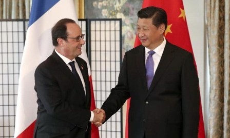 Reunión en Brisbane entre los presidente francés y chino - ảnh 1