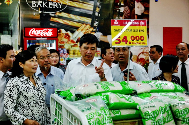 Impulsa Ciudad Ho Chi Minh oferta y demanda de productos  - ảnh 2